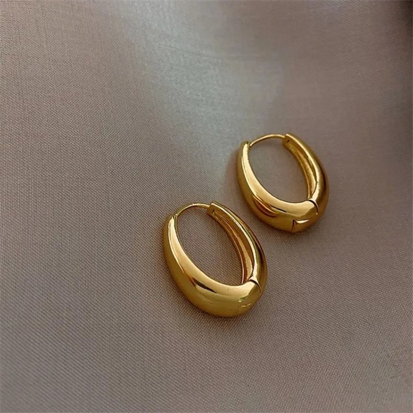 14K Gold filled hoop earrings - Picture 5 of 5